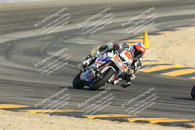 media/Nov-16-2024-CVMA (Sat) [[0e4bb1f32f]]/Race 8-Supersport Middleweight/